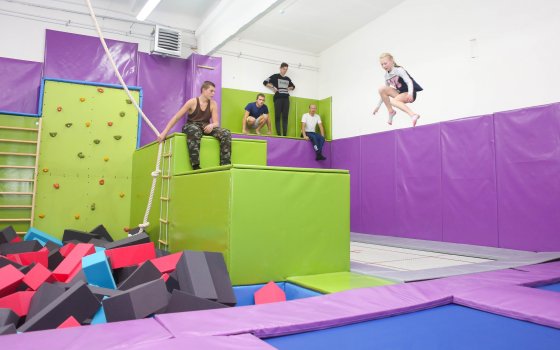Батут-арена «4-jump»: насладись ни с чем несравнимым чувством полета