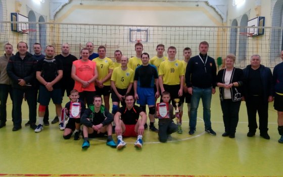 В Гусеве прошёл Открытый Новогодний турнир по волейболу среди мужских команд