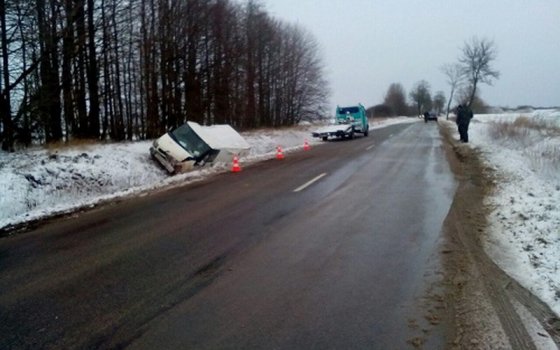 Под Гусевом «Форд Транзит» вылетел в кювет