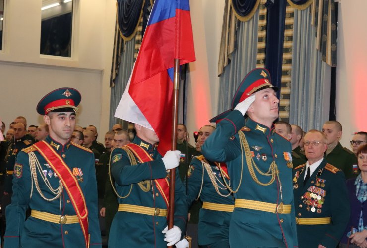 В городском ДК прошло торжественное мероприятие, посвященное Дню защитника Отечества