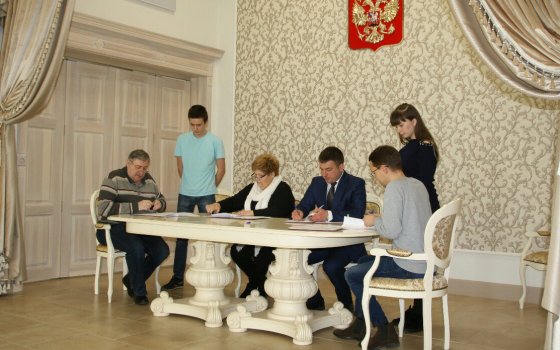 В ДЮЦ прошёл круглый стол на тему «Мы нужны друг другу, или в поисках „золотого часа“»