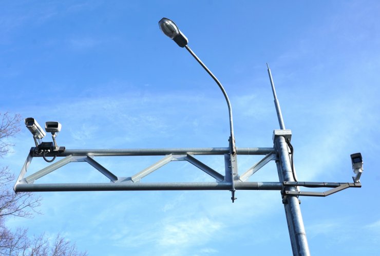 На областных дорогах начинают работу рамки весогабаритного контроля