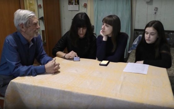 Житель блокадного Ленинграда поделился воспоминаниями с молодежным активом города Гусева