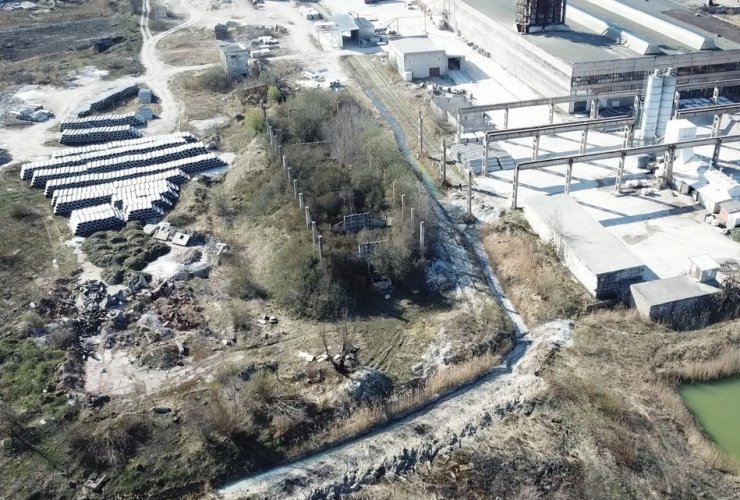 Очищать почву в Гусеве, загрязненную предприятием по производству бетона, будут местная администрация и «ЕСОО»