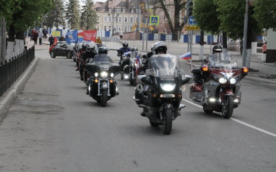 В Гусевском округе прошёл автопробег по местам боевой славы