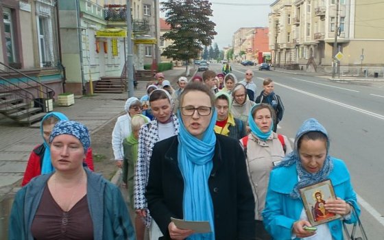 В Гусеве прошёл крестный ход с иконой Божией Матери «Неупиваемая Чаша»