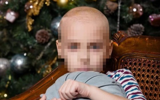 Сын погибшей при падении из окна 33-летней жительницы Гусева страдает опухолью головного мозга