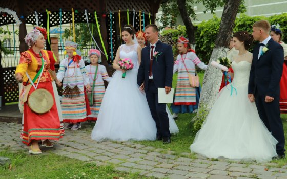 На территории Гусевского музея прошло праздничное мероприятие «Ромашковое счастье»