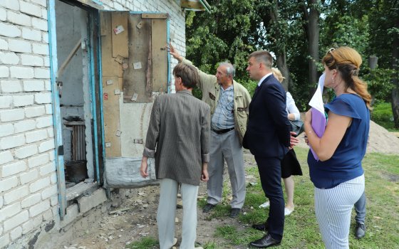 Глава городской администрации проверил ход ремонтных работ в Майском ДК