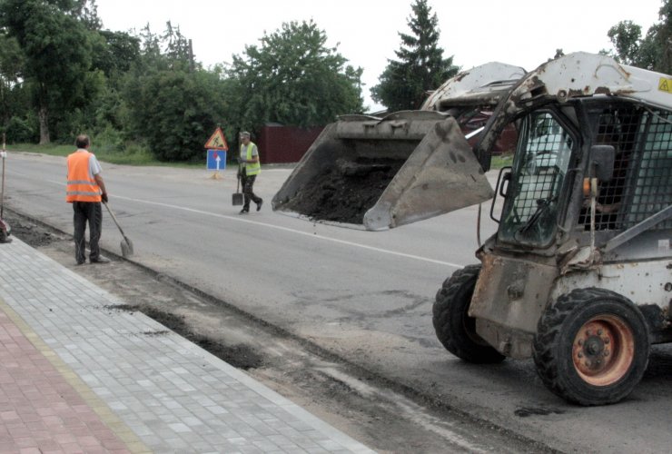 Подрядная организация, ремонтирующая тротуары в рамках ПКД, должна сдать объекты через две недели