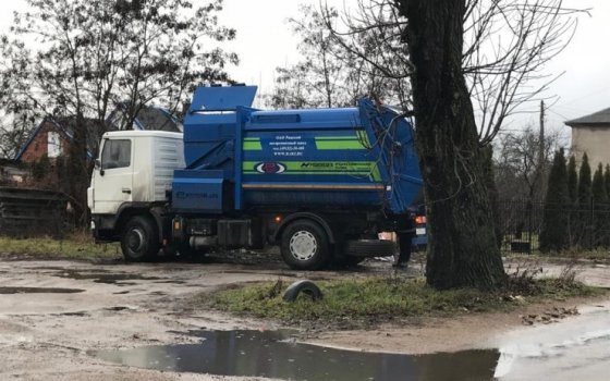 В Гусеве установили дополнительные мусорные контейнеры, чтобы отказаться от «позвонковой» машины