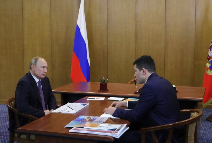 Антон Алиханов рассказал президенту о сосудистом центре в Гусеве