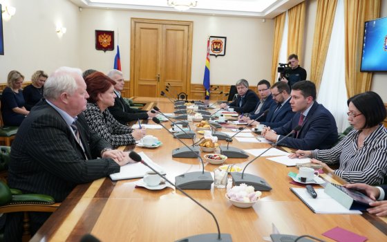 На встрече с губернатором затронули проблемный вопрос по канализации на одной из улиц Гусева