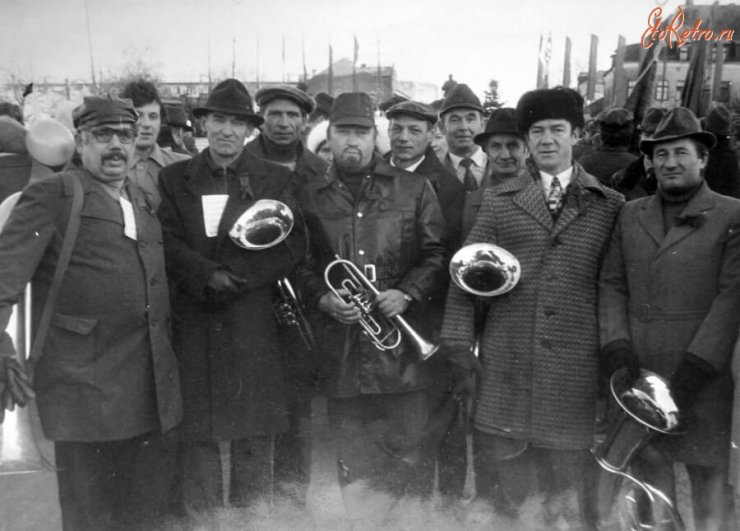 Духовой оркестр завода СТА