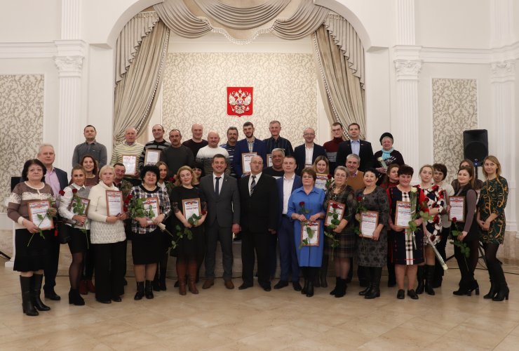 В ДЮЦ поздравили работников ЖКХ с профессиональным праздником