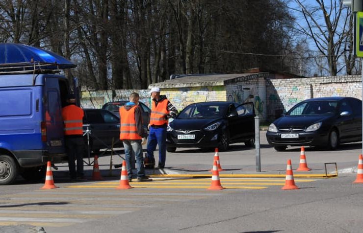 В Гусеве приступили к обновлению дорожной разметки