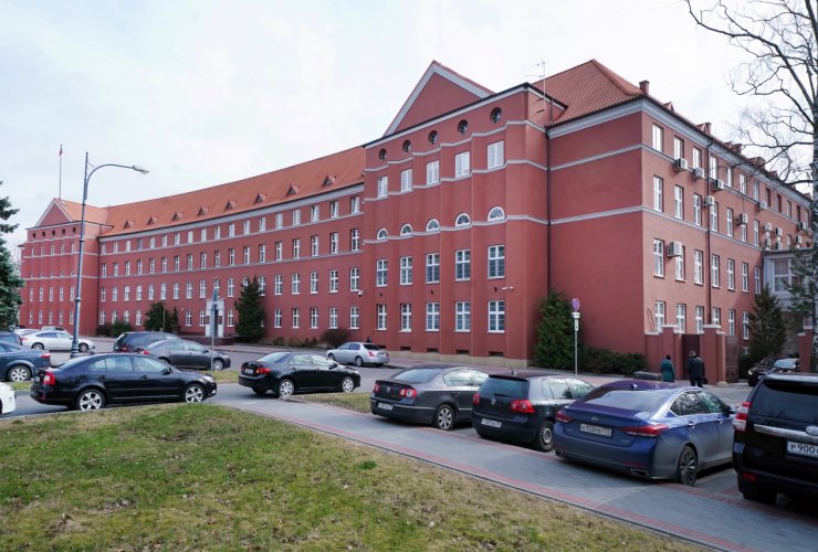 Безработные граждане получат выплату в размере десяти тысяч рублей от регионального правительства