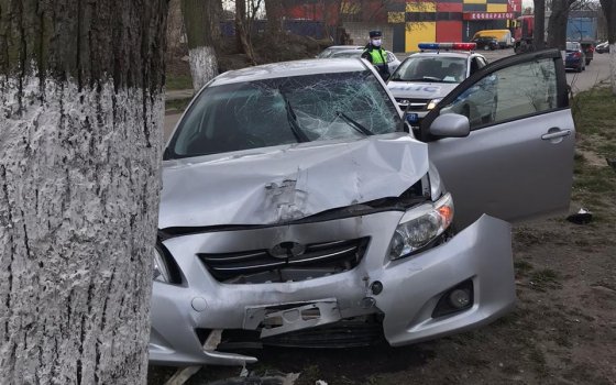 На улице Багратиона пьяный водитель попал в аварию