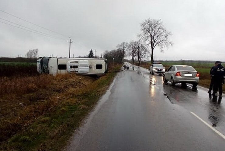 Водитель перевернувшегося под Гусевом пассажирского автобуса заплатит штраф