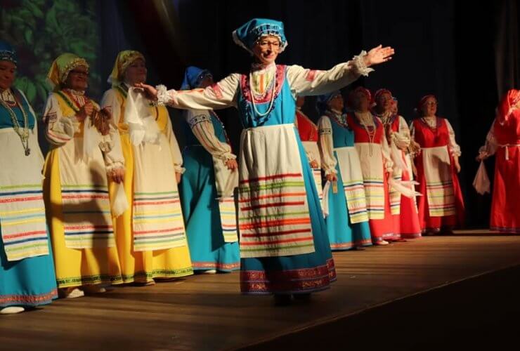 Хор народной песни «Русь»