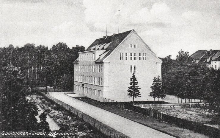 Зодайкерштрассе, школа инженеров (школа № 1, корпус для младших классов). Фотография 1930 года