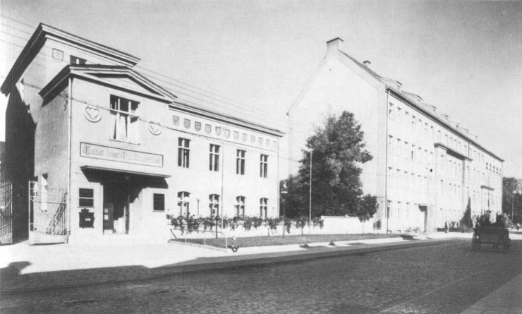 Гартенштрассе, дом ремесел и новая ратуша. Фотография 1938 года