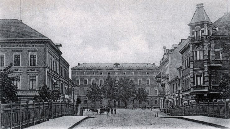 Здания на пересечении с Даммштрассе, 1895–1903 годы (здания на пересечении улиц Победы и Правобережной)