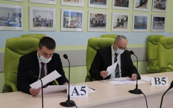 Главы администрации и округа сдали единый государственный экзамен