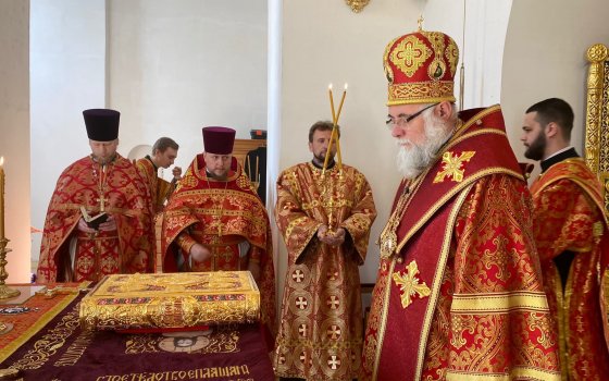 Во Всехсвятском храме Гусева прошло архиерейское богослужение