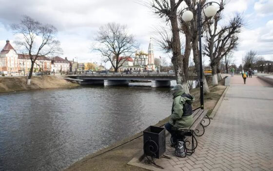 «Она от него уплывала»: в Гусеве контрактник пытался спасти упавшую в реку женщину, оба погибли