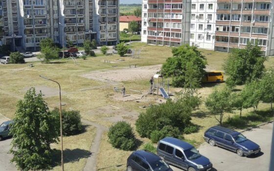 На Балтийской приступили к благоустройству дворовой территории, жителей просят убрать машины