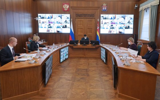 Губернатор поручил заключить долгосрочные контракты с поставщиками угля