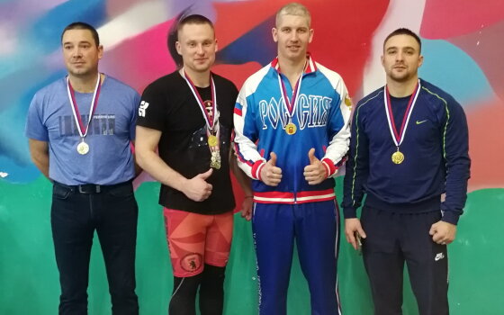 Гусевцы взяли три первых места на областных соревнованиях по гиревому спорту