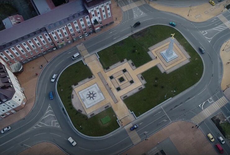 Пешеходный переход на кольцевой в центре города усовершенствуют, подняв над уровнем дорожного полотна