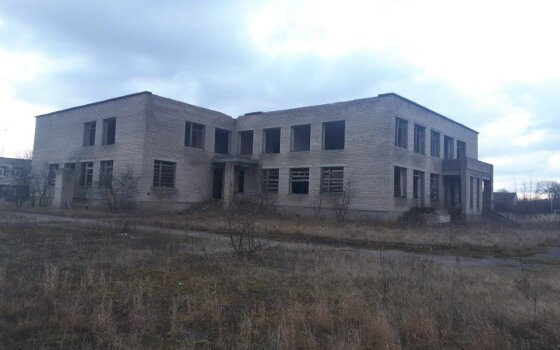 Местные власти продают в Маяковском недостроенное здание детского сада