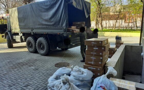 Жители Гусева поддержали акцию «Посылка солдату»