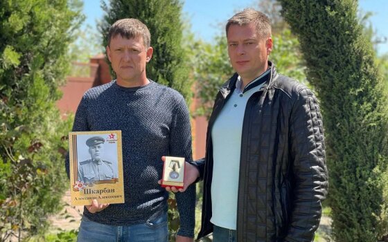 Медаль «За отвагу», которую нашёл житель Гусева на огороде, передали родным хозяина