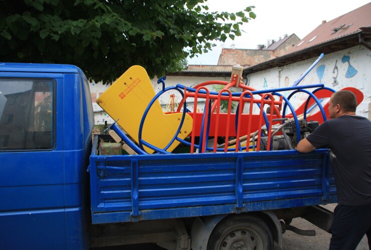 Так чьи площадки?
