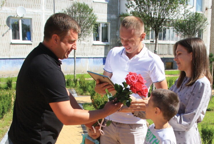 «Русский Запад» пытался уличить главу Гусевской администрации в сокрытии имущества