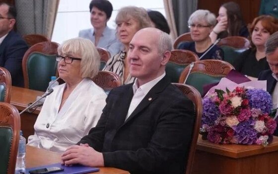 В минувшую среду губернатор поздравил с профессиональным праздником педагогов региона
