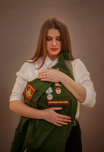 Кристина — жена старшего сержанта