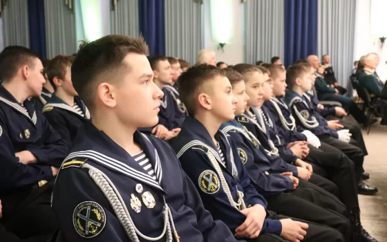 В городском ДК поздравили кадетов с Днём защитника Отечества