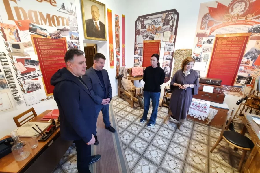 Гусев посетила директор департамента музеев и внешних коммуникаций Минкультуры РФ