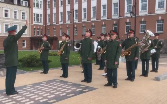 В Гусеве под сопровождение оркестра открыли городской фонтан