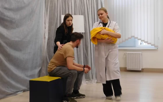 АРТ-студия «Ступени» выступила с премьерой психологического спектакля «Скажи, я тебе нужен?..»