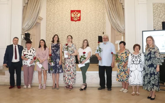 В Гусеве медицинских работников поздравили с их профессиональным праздником