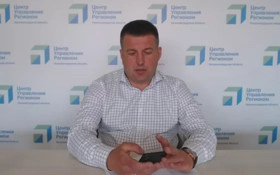 Александр Китаев в очередной раз высказался с уверенностью, что пешеходный мост-долгострой доделают в срок