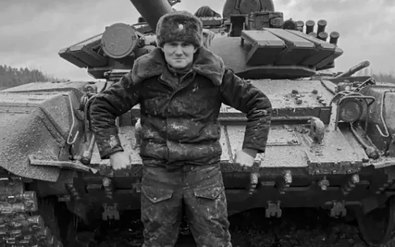 «Не верь никому, я вернусь»: мать погибшего на СВО танкиста не уверена, что похоронила сына