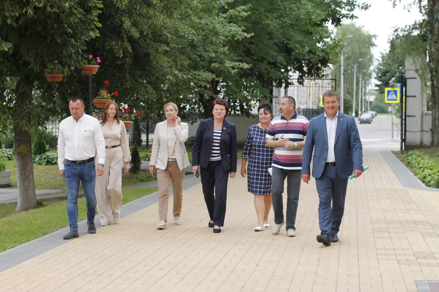 Марина Оргеева проверила, как идут ремонтные работы в школах