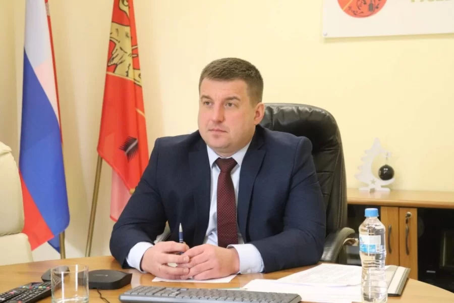 Китаев пока не принял решение, хочет ли он руководить администрацией Гусева